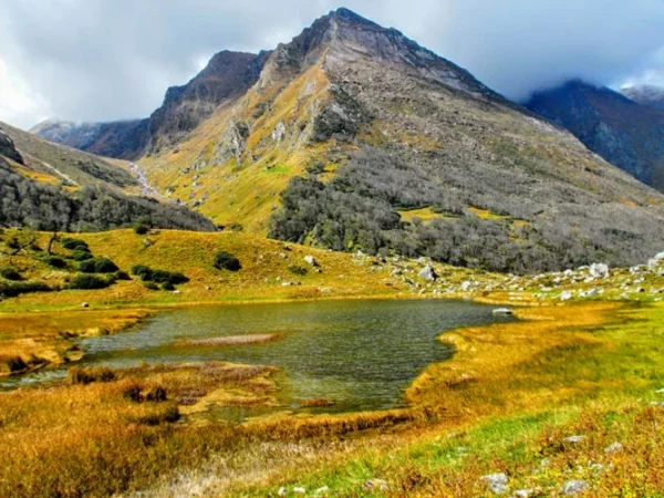 Ruinsara Tal Trek